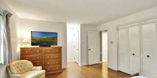 1424 CENTER Road Gallery 29