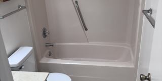 302 Holland Dr Gallery 1