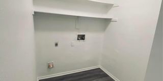 Glen Oaks Gallery 5