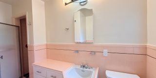 Gorgeous 1BD/1BA, Single-Story Unit in a Charming 4-Plex Near Downtown Lafayette- Available NOW! Gallery 23