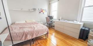 589 Franklin Street Gallery 10