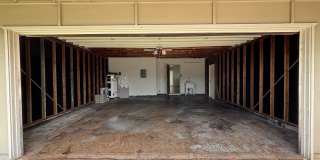 [4 Bed 2 Bath] Single Family Home with Large Backyard in Prime Aiea Location Gallery 4
