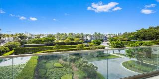 10201 Collins Ave Gallery 12