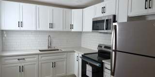 548 Las Palmas Avenue - A Gallery 1