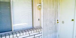 Adorable Single Level Eastside Duplex With Evaporative Air Located In Quiet Neighborhood Gallery 1