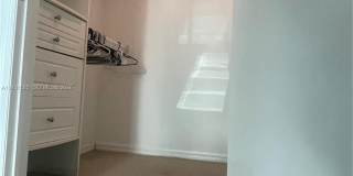 500 Brickell Ave Gallery 19