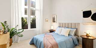 Avenue 34 Gallery 17