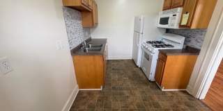 Updated 1BR Apartment Near Downtown Akron with Brand-New Bathroom Gallery 4