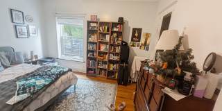 Large 3-bed/1-bath Apartment in the Heart of Rogers Park! Gallery 16