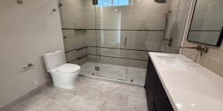 505 S Barrington Ave unit: 106 Gallery 5