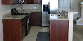 3 Bedroom Townhome in SOJO!! 3 Bedroom Townhome in SOJO!! Gallery 1