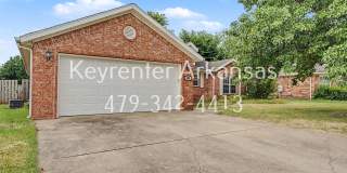 Beautiful 3 Bed, 2 Bath Bentonville Home with Fireplace & Fenced Backyard Gallery 3