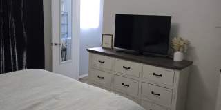 3 Bedroom Home, 2 Bath, Furnished Gallery 9