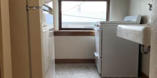 Charming Brick Historic Apartment in the Heart of Vibrant Hamline-Midway Gallery 23