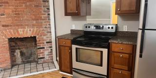 MOVE IN SPECIAL $250.00 OFF 1st Month's Rent- 2 bedroom, 1.5 bath apartment with W/D unit and shared fenced in yard! Gallery 32