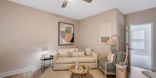 Ashbury Square Gallery 40