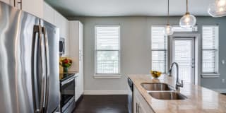 The Canal Gallery 18