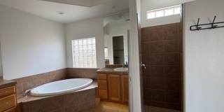 3 BR on the GOLF COURSE with POOL-Laughlin Ranch Association Gallery 24