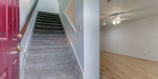 2-BEDROOM TOWNHOME IN ALAMO HEIGHTS Gallery 24