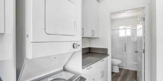 Newly renovated 1 bedroom / 1 bath apartment available now! Gallery 9