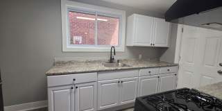Newly updated 3 bedroom 1 bath house in Upper Hill! Gallery 1