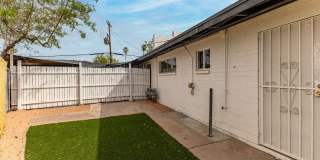 1321 N 48th Place Gallery 17
