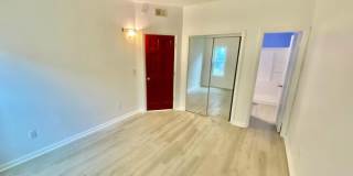 4240 Wilshire Boulevard Gallery 16