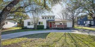Charming 3/1 House on Huge Lot in College Woodland Hills CS! Immediate Move In! Gallery 1