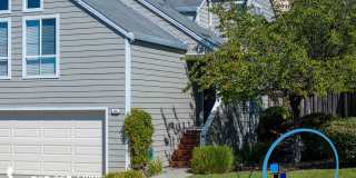 Crystal Point 3 bed townhome Gallery 1