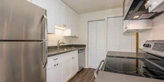 2034 Minor Apartments Gallery 7