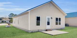 136 Macdonald Boulevard Gallery 4