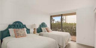 1700 S Bayshore Ln Gallery 10