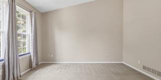 Great location in SE Aurora Gallery 6