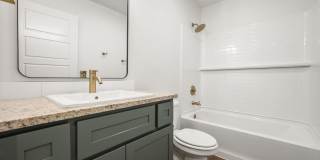 1/2 OFF ONE MONTHS RENT! Gallery 19
