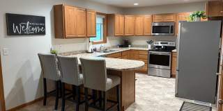 Charming 2BR House in Elk Point Gallery 1