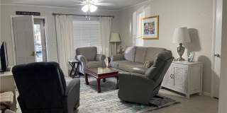 800 Mallery Street Gallery 2