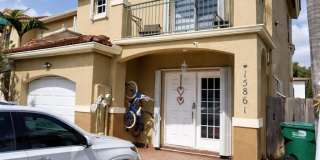 15861 Southwest 70th Terrace Gallery 1