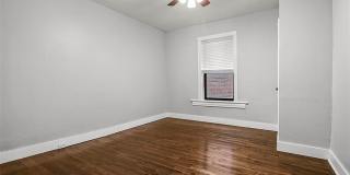 4629 Washington Avenue Gallery 7
