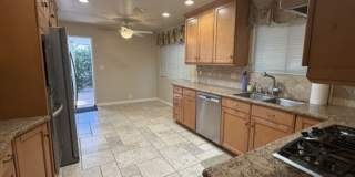 Spacious & Charming 3 Bedroom and a Den Home with Beautiful Updates Gallery 6