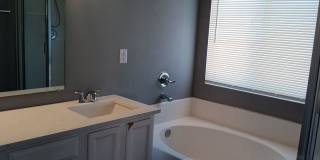 Stunning 5 bedroom, 3 bathroom in Rio Rancho! Ready to see the property in person? Schedule a showing now! Gallery 9