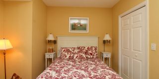 ** THE VINEYARDS SEASONAL ** 2 BED PLUS A DEN\2 BATH 2ND FLOOR COACH HOME READY FOR YOU ** VACATION READY HOME ** Gallery 18