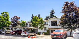 2 Bed 2 Bath Condo @ Desirable Community w/ Pool, Hot Tub & Exercise Room! Gallery 1