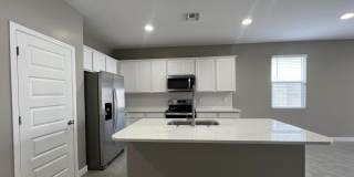24068 W WHYMAN Avenue Gallery 2