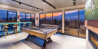 Jasper Gallery 12
