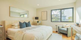 30+ Day Fully Stylishly furnished & Tastefully designed Newport Beach Vacation Rental Gallery 10