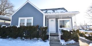 Mishawaka Northside 3 bedroom 1 1/2 story home with 2 bathrooms Gallery 1
