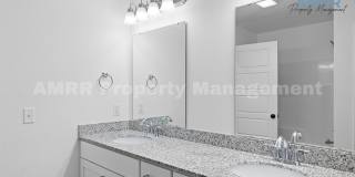New 3 Bedroom Townhome! Gallery 15