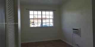 11262 SW 74th St Gallery 4