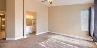 Beautifully Updated 3 Bedroom Home with Designer Kitchen & Cozy Fireplace Gallery 16