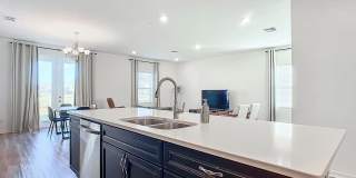 Spacious 4-Bedroom Home in Hampton Oaks | Modern Finishes & Open Floor Plan Gallery 6